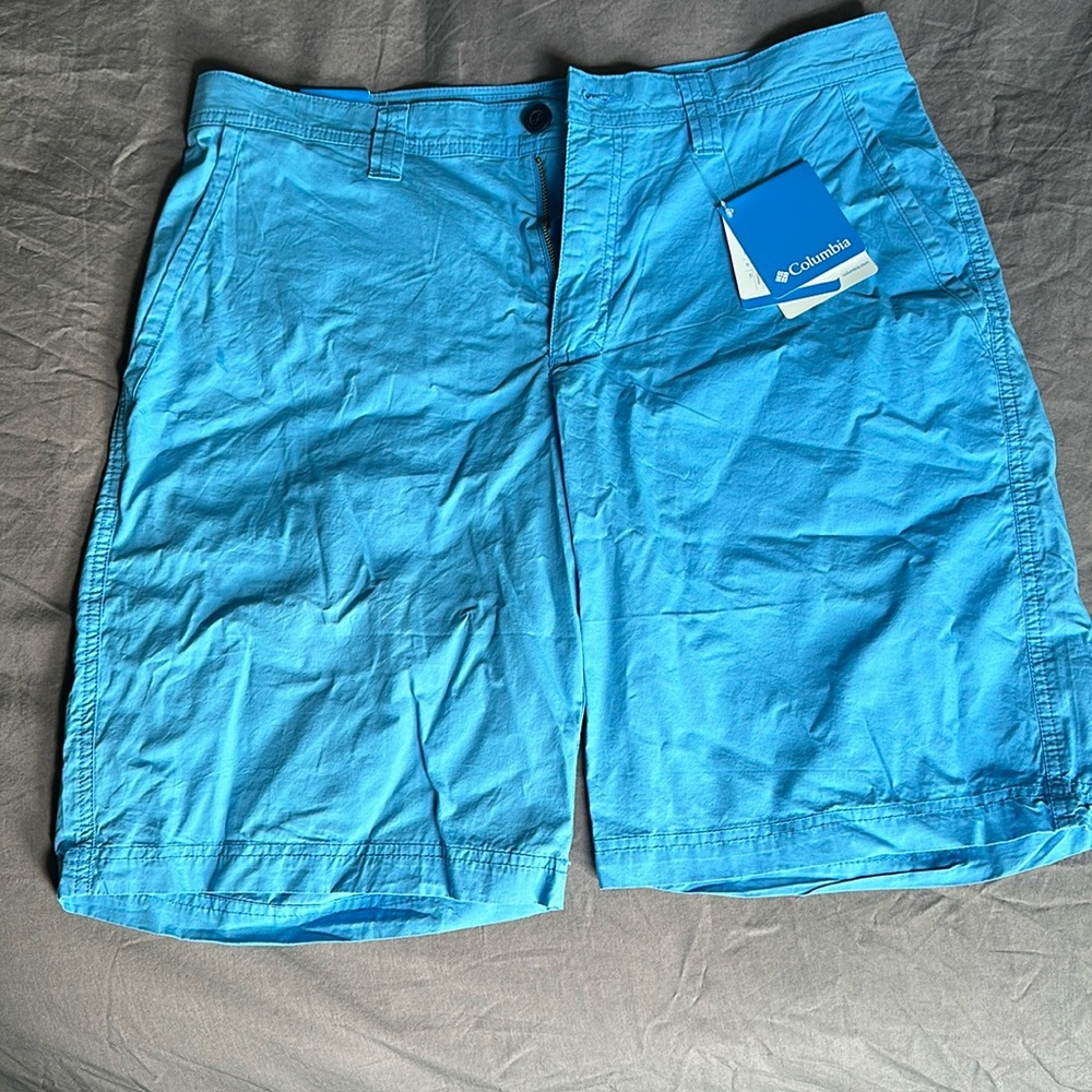 NWT Columbia Sportswear Washed Out Short Men’s 34 Blue